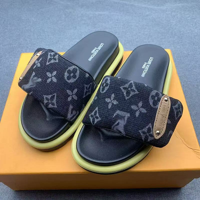 Zapatillas Velcro para mujeres de grosor en línea Zapatillas de muffin de moda para parejas