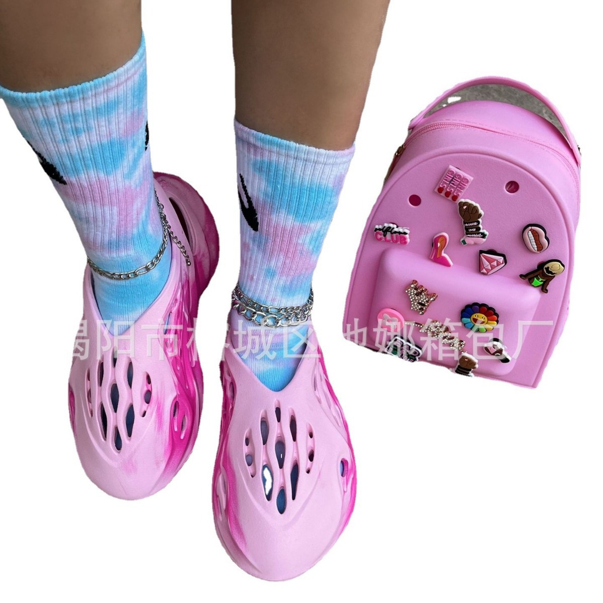 Zapatos de mujer de celebridades de internet de comercio exterior transfronterizo de estación independiente, zuecos para exteriores, zapatos de punta cerrada, sandalias de playa huecas, toboganes.