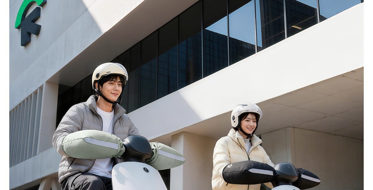 New Electric Motorcycle Handlebar Winter Gloves, Warm and Thickened, Waterproof and Windproof, Suitable for Men and Women, Universal
