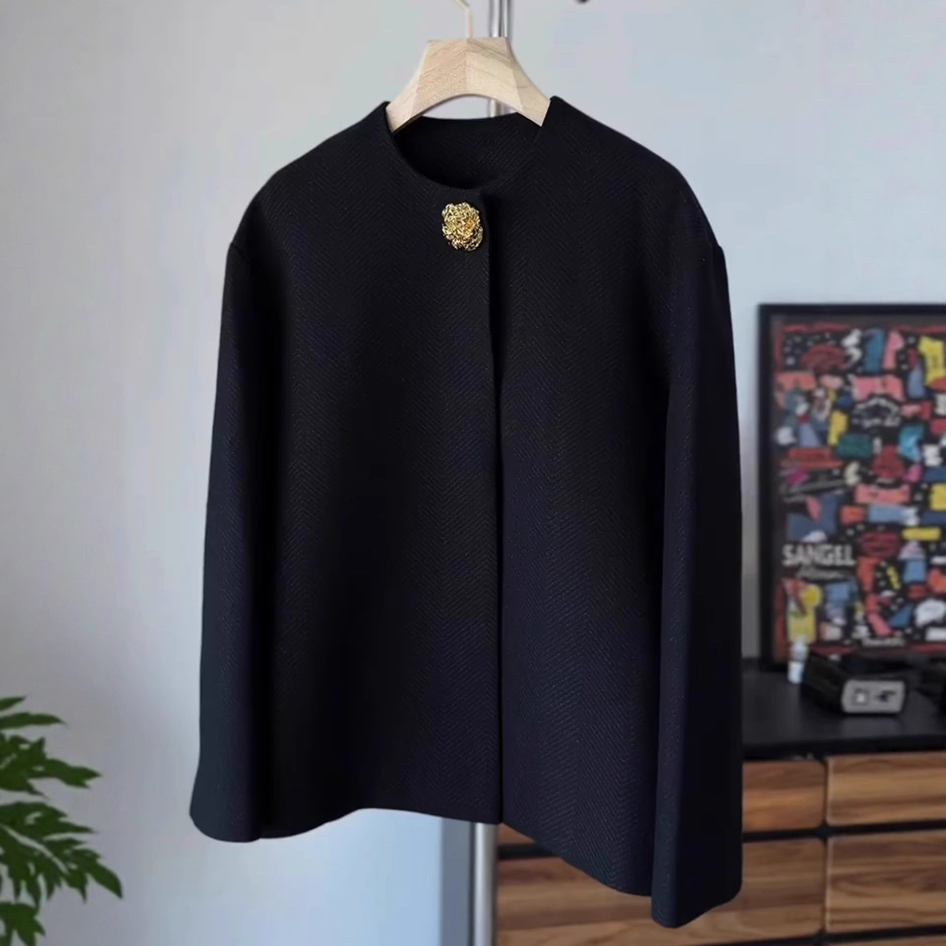 预售新款热卖黑色披肩斗篷大衣女冬季小个子短款加厚保暖正肩外套