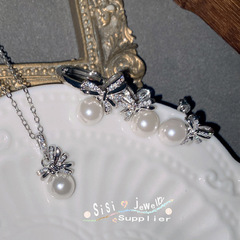 Sisi日系蝴蝶結貝珠套裝女 微鑲璀璨滿鑽至簡小眾氣質高級感耳釘