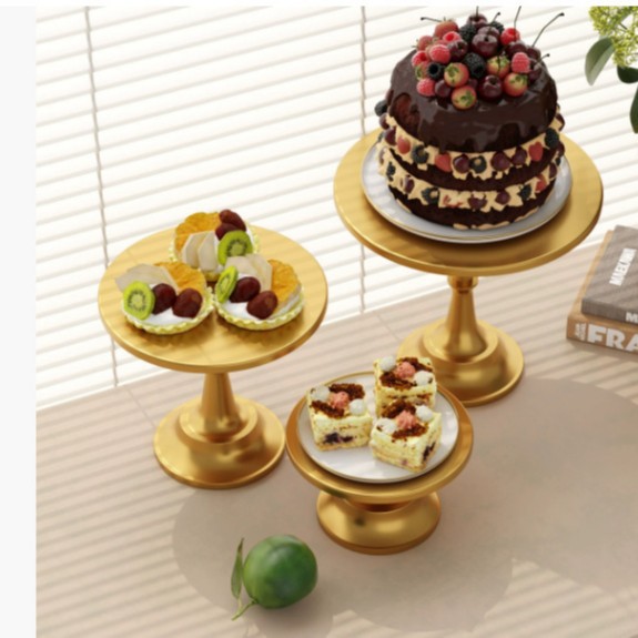 Estante de pastel de boda transfronterizo de hierro forjado estante de exhibición de pastel de escuela secundaria bajo estante de postres de boda bandeja de pastel prop estante de pastel