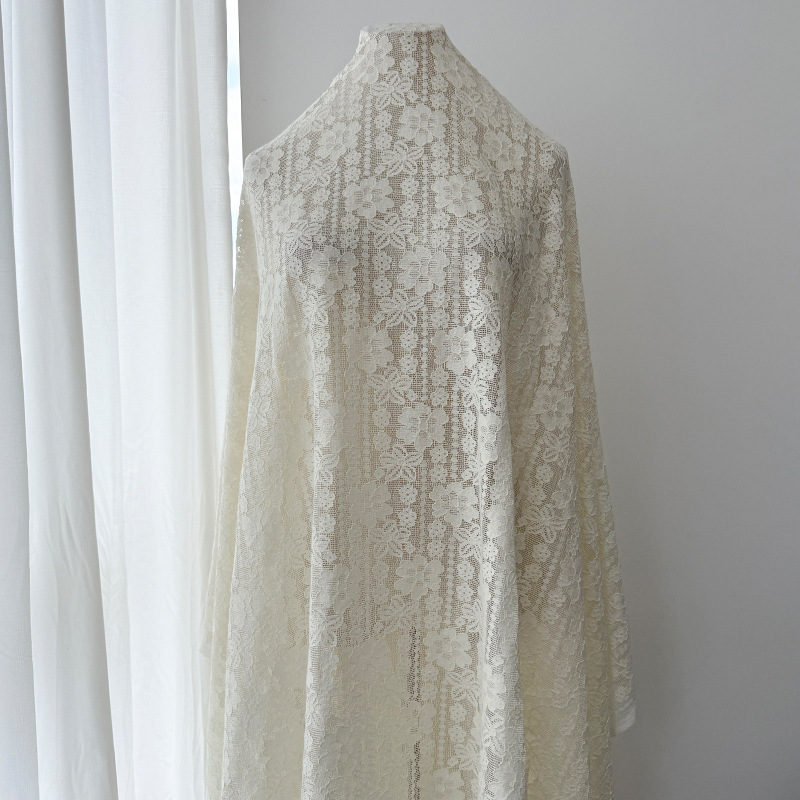 Tejido de encaje no elástico de algodón de brocado primavera y verano nuevo estilo vestido tirantes ropa de mujer tela fabricante spot