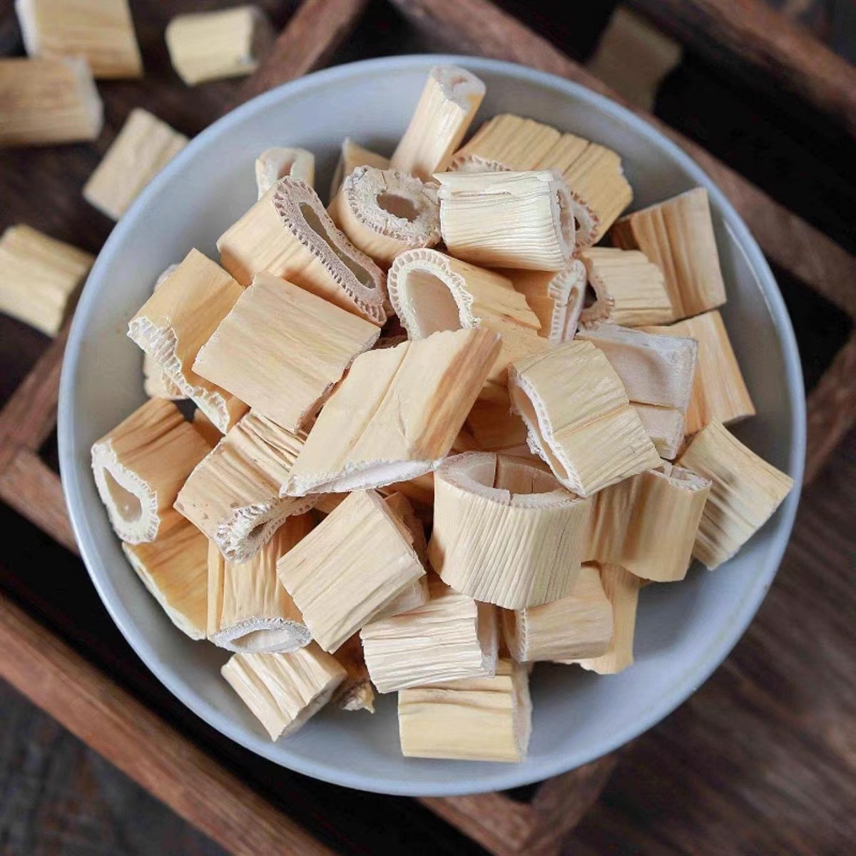 Dried Reed Rhizome Lu Gen 500g Natural Sun Dried Reed Root Slices for Decoction and Culinary Use key features