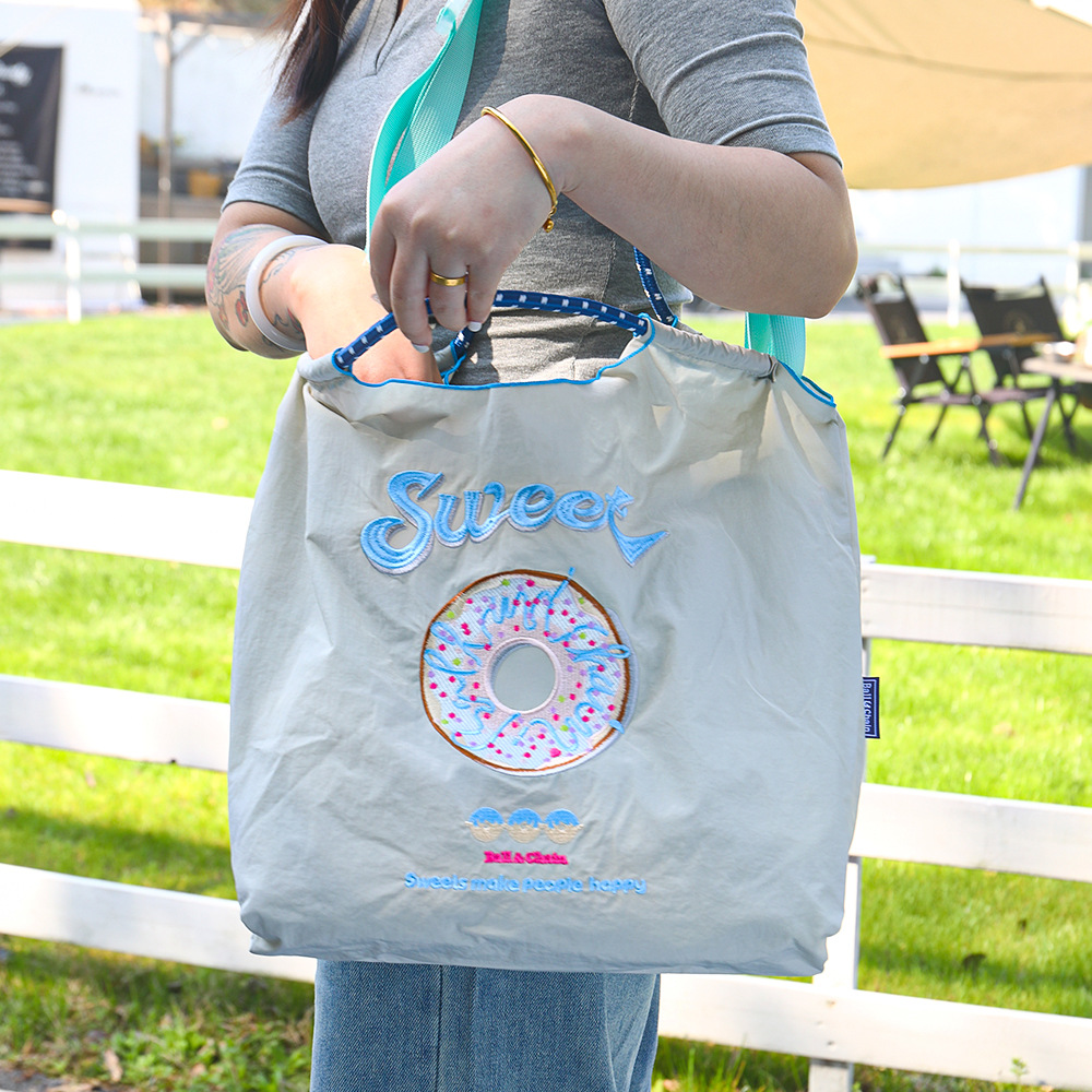 라이트 그레이·아이스크림 도넛