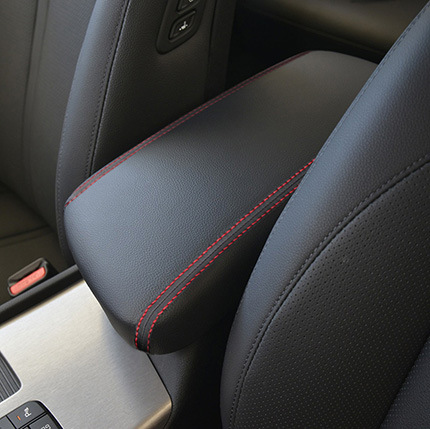Center Armrest: 11-25款起亚K5亚远舰K5 Armrest box - 2016-2019-black-leather-red-stitching