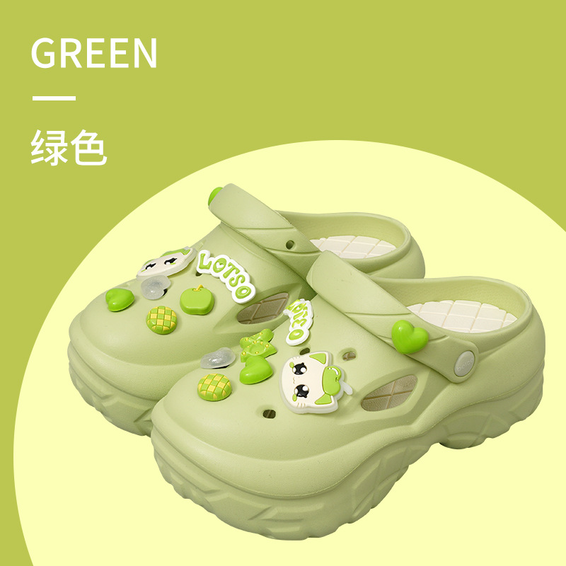 Nuevos zapatos de agujero de fondo de bizcocho de moda, suela gruesa de mujer, aumento de malla antideslizante, lindas sandalias y zapatillas de playa, verano