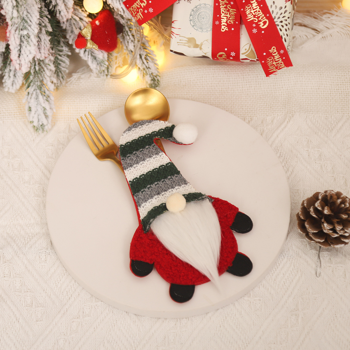 Decorazioni natalizie bambola senza volto coltello e forchetta set Forester set da tavola casa tavolo da pranzo vestito_voghion.com