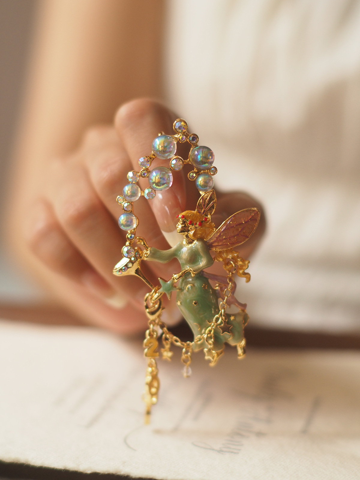 Bubble fairy Angel wine glass enamel craft handmade vintage medieval vintage brooch corsage in stock wholesale