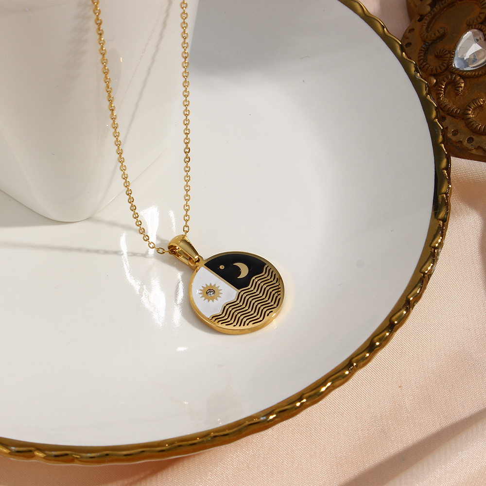 Fashion round Sun Moon Plated 18K Gold Stainless Steel Necklace