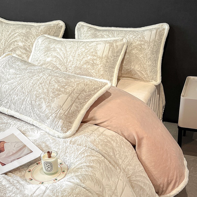 Cama de terciopelo tallado de alta gama de cuatro piezas, ropa de cama de terciopelo de leche de alta gama de lujo ligero, funda de edredón de sábana de terciopelo de coral grueso