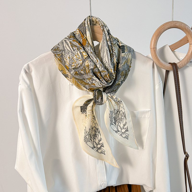 Estilo coreano nueva bufanda paralela bufanda de seda de imitación primavera y otoño damas estilo fino de alta gama planta bufanda con estampado de flores
