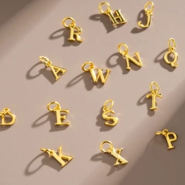 耳钉;戒指;耳环