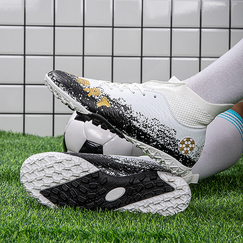 2025 nuevos zapatos de fútbol juveniles transfronterizos al aire libre de clavos altos botas de fútbol fábrica directa