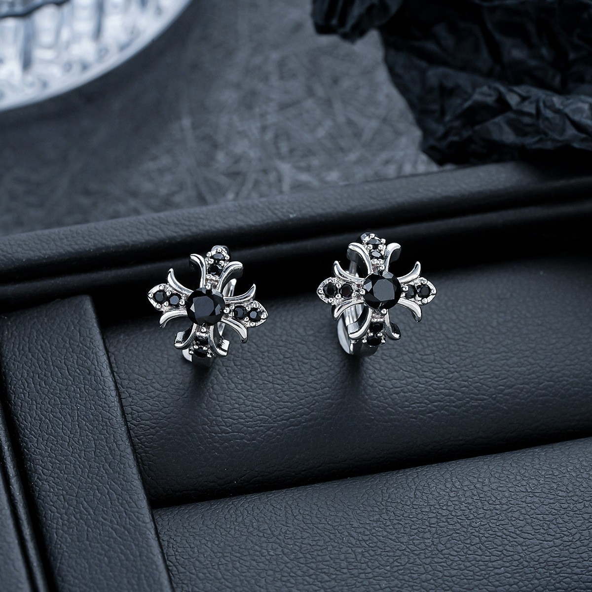 X1212-C (iris ear clip) black zirconium pair