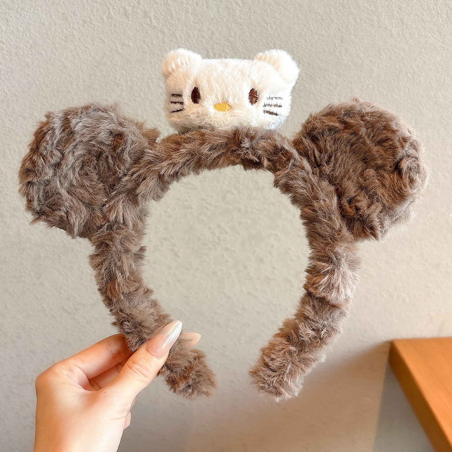 Cute pelúcia lavado facial correa de cabello para mujeres 2025 nuevo tipo de máscara especial para el cabello de maquillaje atar cabello correa de cabello