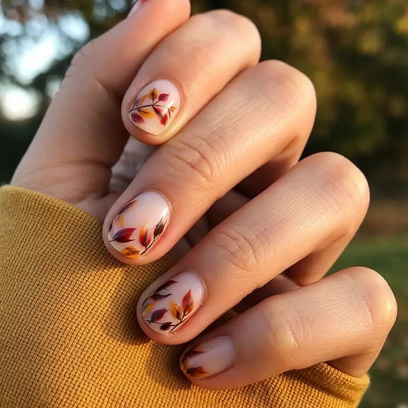 Warm Color Oval Wearable Maple Leaf Cartoon Thanksgiving Manicure Nails Gentle Whitening Fake Nails Finished Products Wholesale