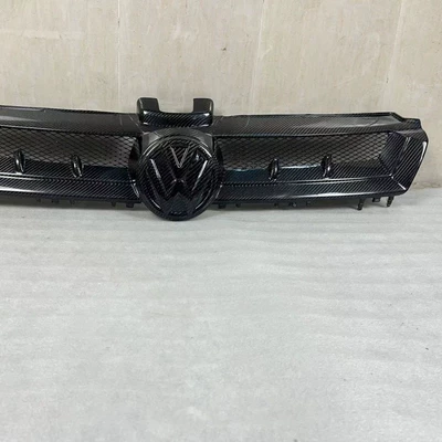 Suitable for 14-17 Volkswagen Golf 7 modified bright black Middle net carbon fiber ghost mask middle net GOLFVII (Zhongwang) - carbon-fiber-medium-mesh