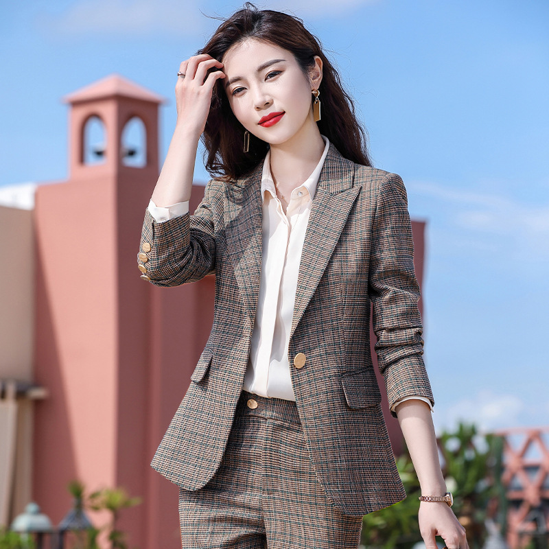 Plaid suit female spring and autumn fashion temperament 2021 new slim professional casual small suit jacket formal dress