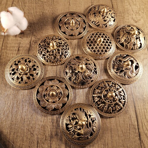 Manufacturer wholesale three-legged copper incense burner pure copper household indoor sandalwood burner antique incense burner incense burner incense burner cross-border