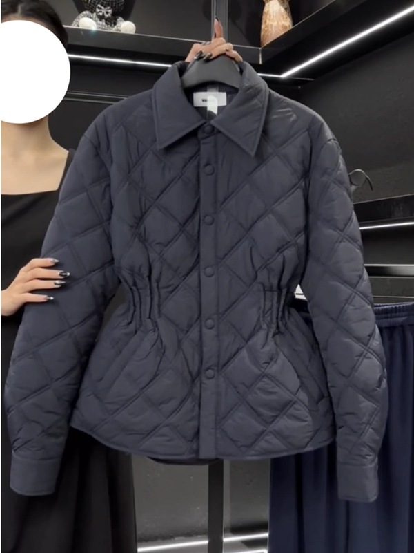 カジュアルな襟のコートの女性のレトロな女性の秋冬菱格の保温の綿の服の大きいサイズの新型は腰のゆったりしているファッションの2024を収めます。|undefined