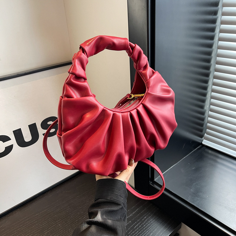 Cloud pleated for women in 2024, new underarm bag, single shoulder crossbody, niche texture, versatile, Korean version_voghion.com