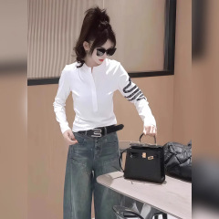2025新款白色小蛇修身长袖T恤女款开春季韩系高级感开春穿搭上衣