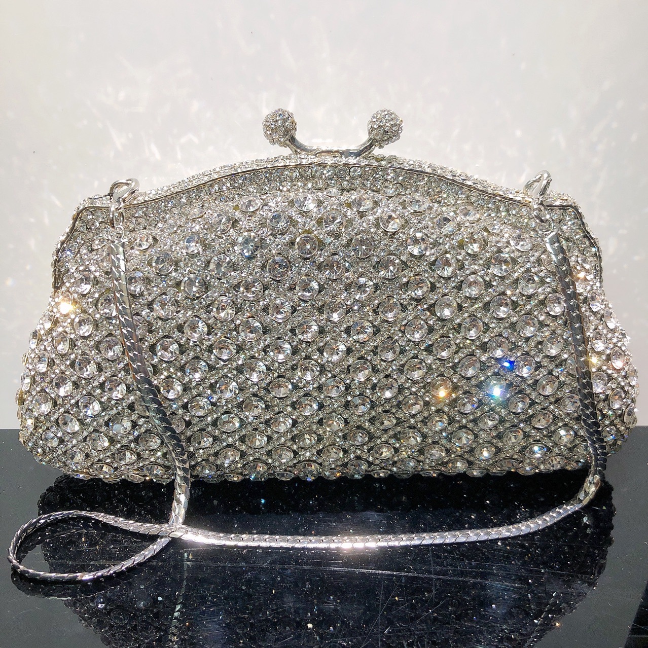 Bolsa de cena de diamante de metal hueco, bolsa de cena de diamante de cristal de mano, bolsa de mujer