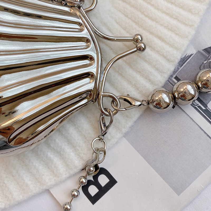 High end Mini Pearl Chain Handheld for Women 2023 New Small Stand One Shoulder Crossbody Shell Blessing Bag_voghion.com