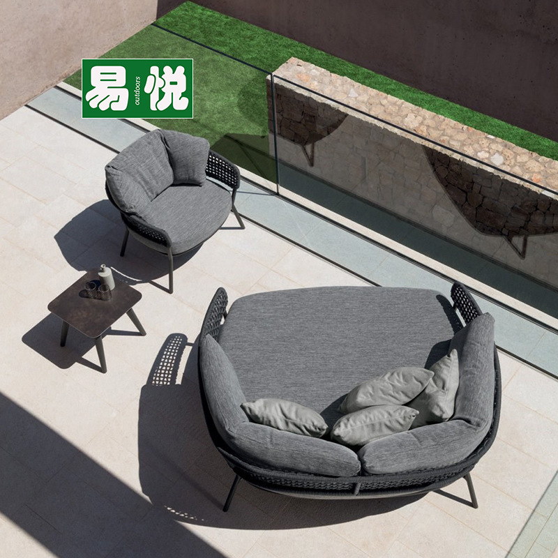 Nórdico tela de ratana al aire libre cama de cama villa piscina al aire libre jardín patio sofá hotel sofá creativo mesa de té combinación