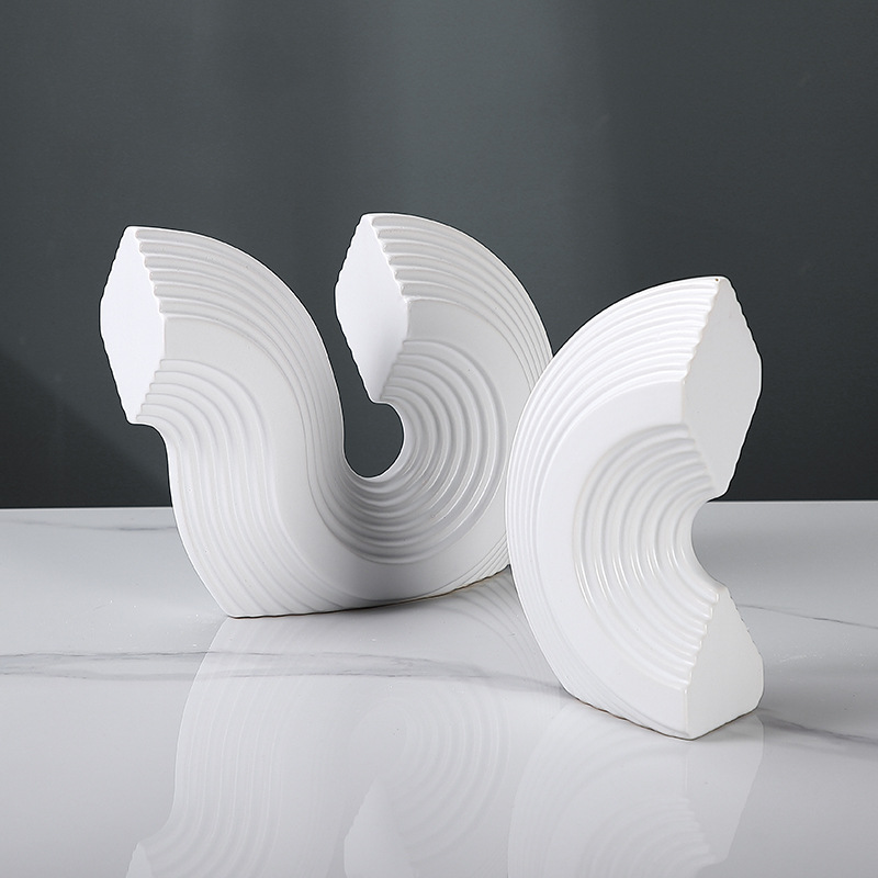 Creative Light Luxury Geometric Ceramic Striped Hook Ornament Nordic Modern Sales Office Soft Decoration Model Room Accessory