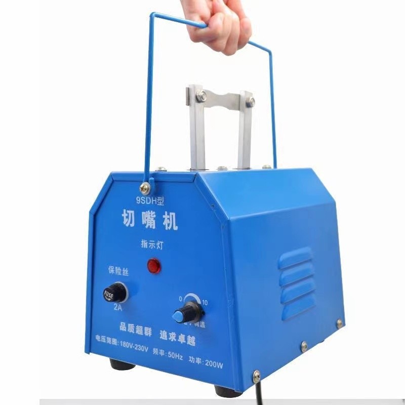 Máquina automática de pollo y pato de boca caliente pequeña máquina portátil de corte de aves de corral máquina de corte de pollo equipo de pollo