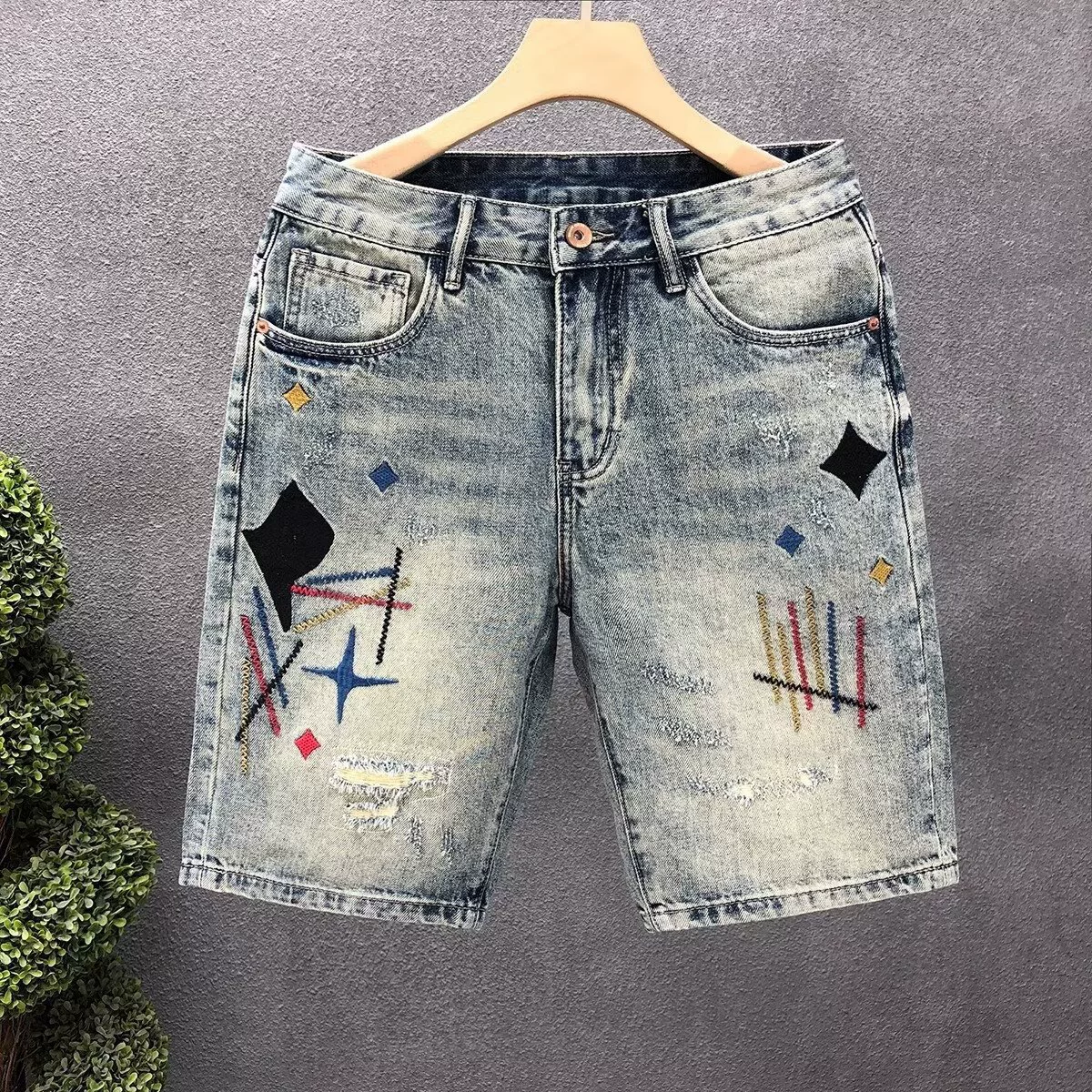Мужские модные джинсовые шорты средней длины с вышивкой, рваными заплатками и эффектом стирки, персонализированные, трендовый бренд