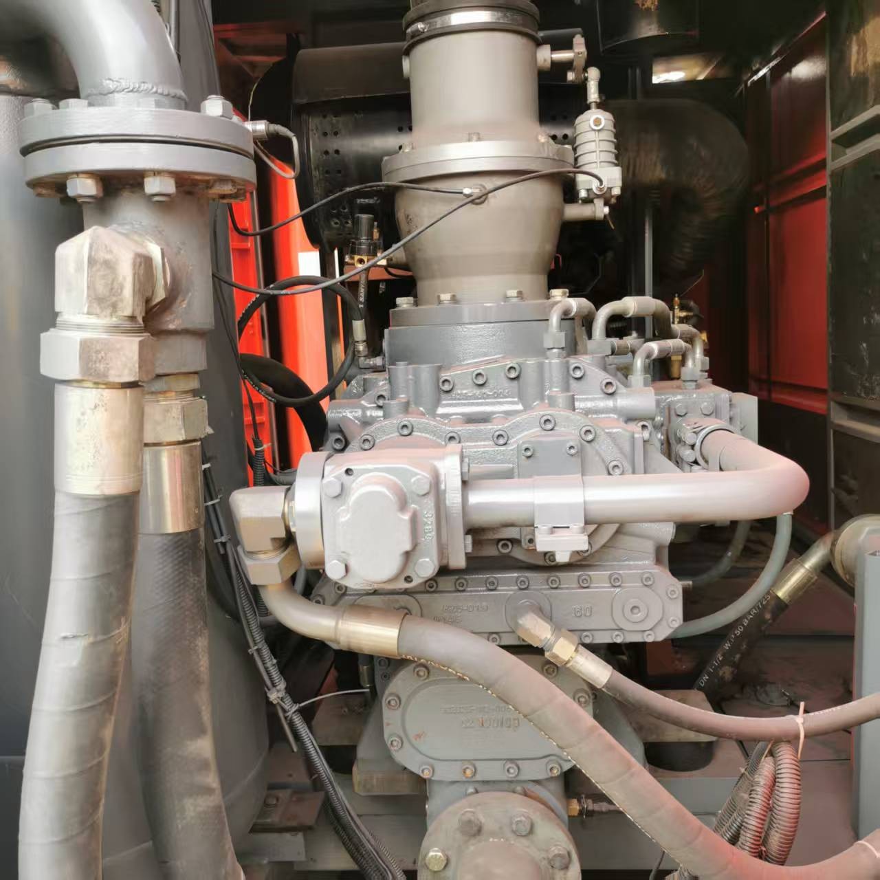 Zhigao S95D Air Compressor, Mobile Air Compressor, Diesel Screw Air Compressor, Air Pump, Screw Compressor, Second-Hand