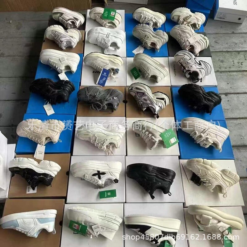 Wenzhou's New Dad Shoes Physical Store Street Stalls Sell High-Quality Miscellaneous Items, First-Hand Sports Stalls, Street Stall Shoes Wholesale