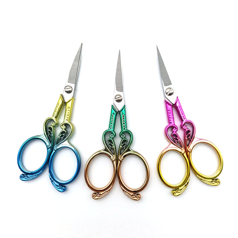 Tijeras pequeñas de acero inoxidable Tijeras en forma de corazón Tijeras de flor de ciruelo Tijeras de cejas Tijeras de bordado Tijeras de punto de cruz Tijeras de bolsa de té Comercio electrónico transfronterizo