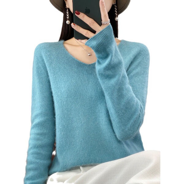 Woolen solid color base body-friendly sweater