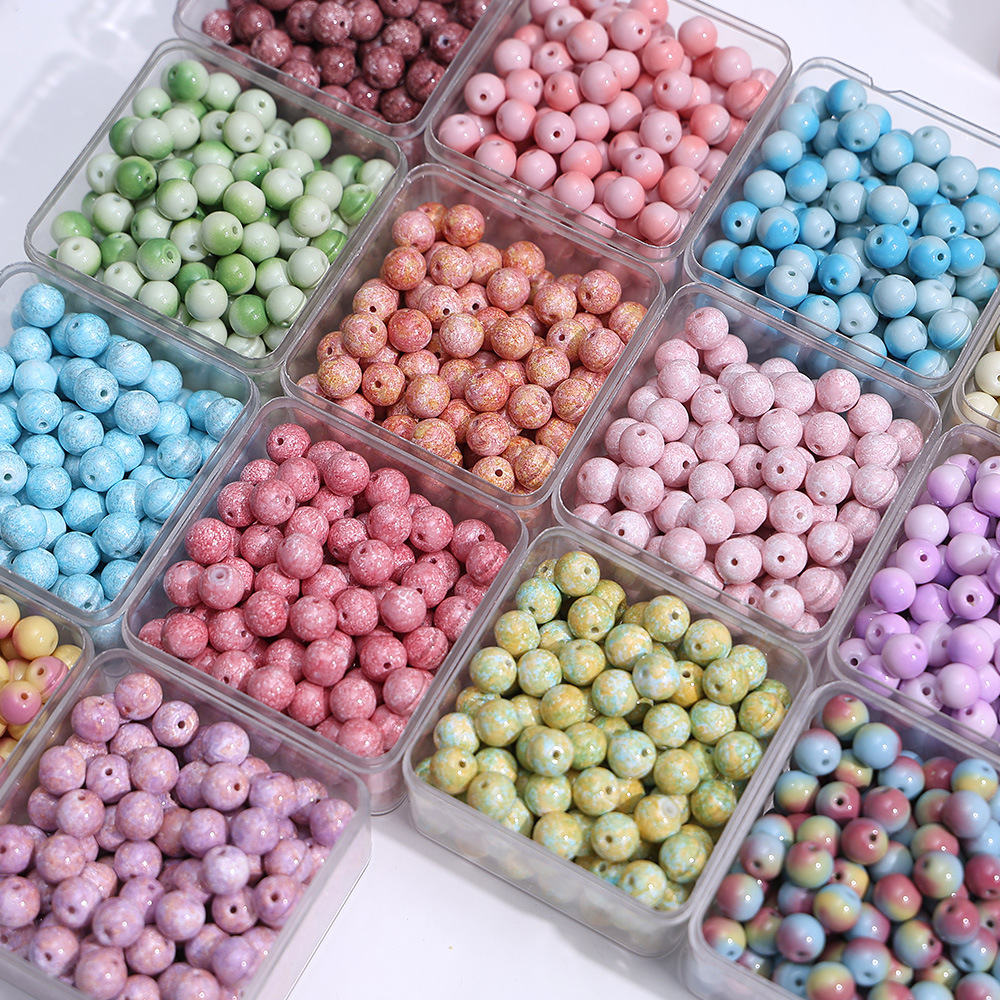 Two-color glass round beads