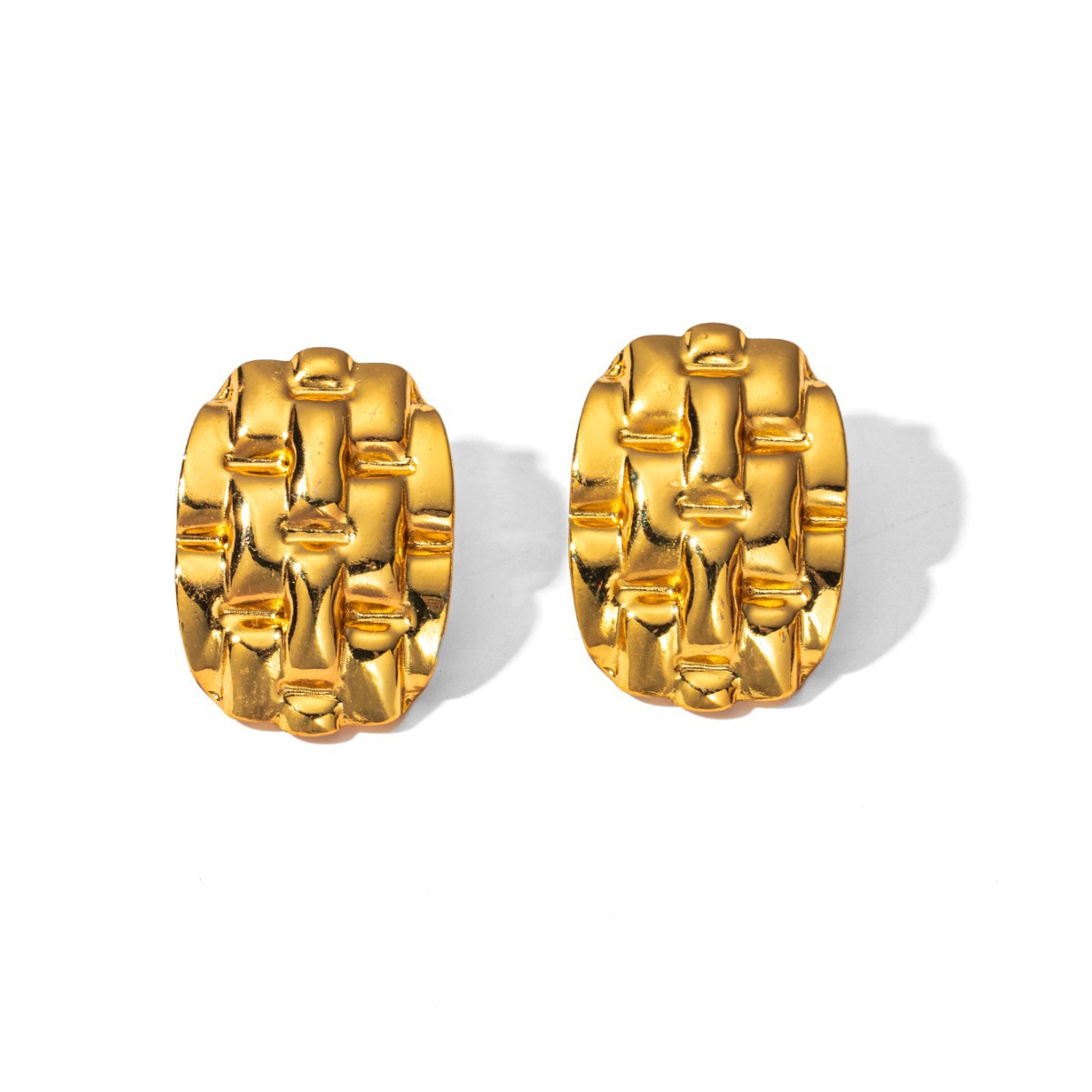 Pendientes de acero de titanio transfronterizos para mujer, lujo ligero, sentido de alta gama, temperamento retro de nicho, pendientes que no se desvanece, pendientes de todo fósforo al por mayor