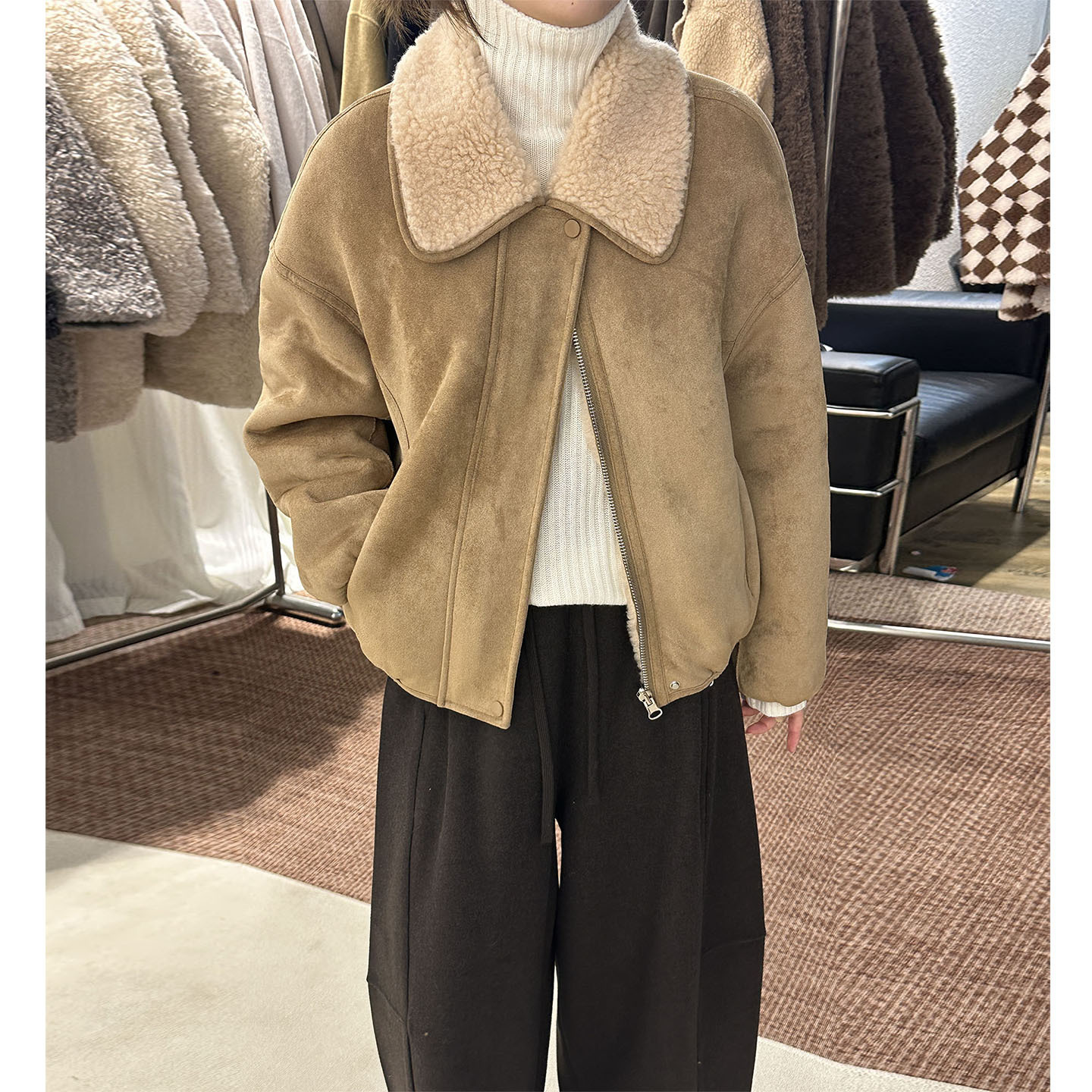 2025 New Suede Jacket Korean Style Lamb Fur All-In-One Short Motorcycle Jacket Leather Jacket for Women Winter Petite