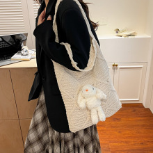 �����ճ�ͨ���ֹ������U��Ůʿُ���25�����¿��Ů�μ������