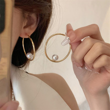 S925银针高级感气质珍珠大耳圈通勤耳环显脸瘦小个性耳钉耳环A64
