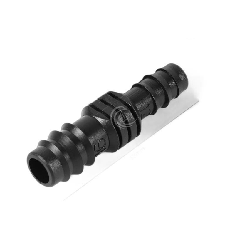 Nuevo material 16 PE tubo giratorio 8 / 12 capilar a través de invernadero accesorios de tubería de micro pulverización PE tubo enchufe accesorios de púas directas