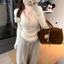 V领长袖针织衫秋冬甜辣内搭修身初冬白色打底修身上衣女装