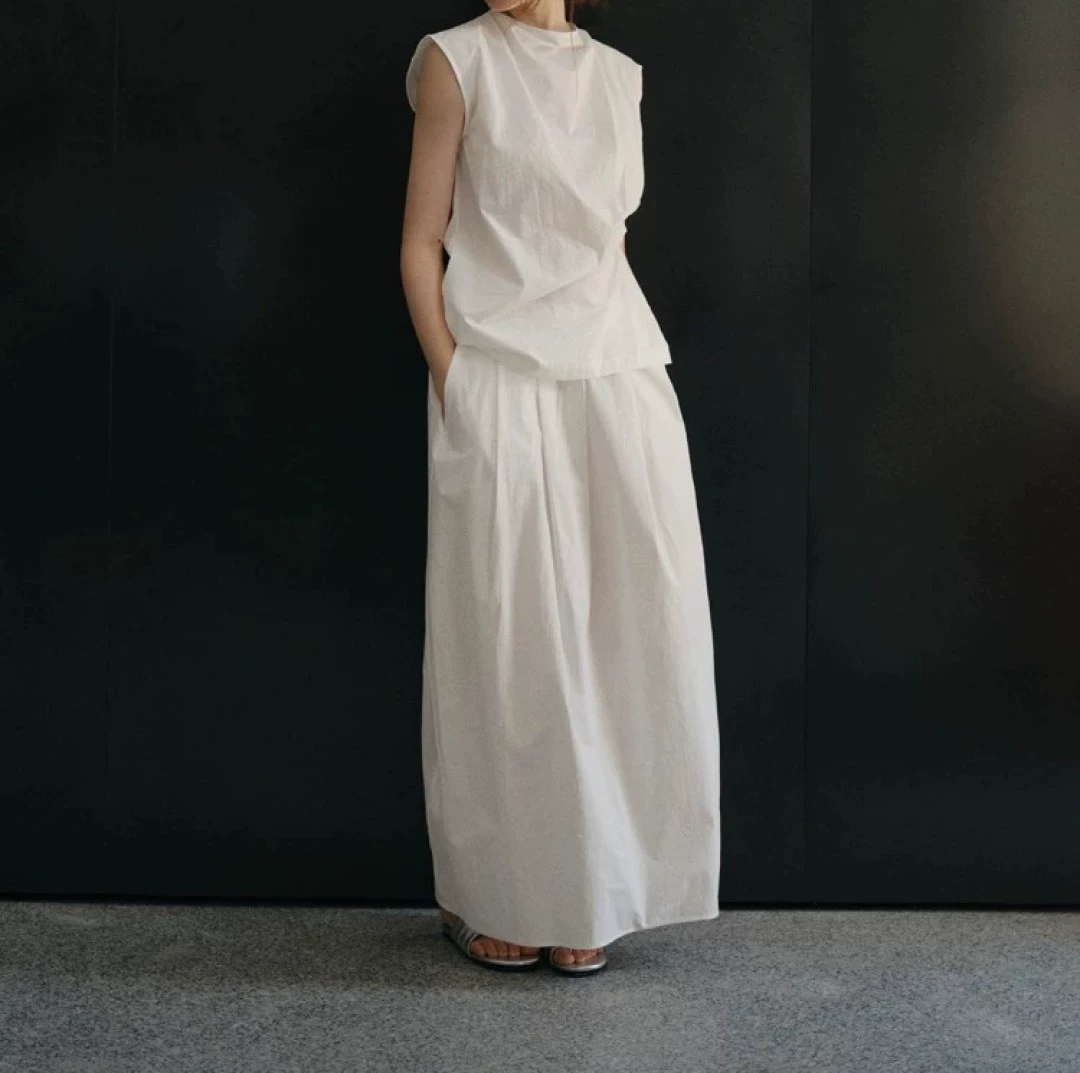 Летний костюм из рами, легкий топ без рукавов, 25 лет ➕ Слегка эластичная юбка-бутон, закрывающая тело, минималистичная полуюбка с широким расклешенным воротником.