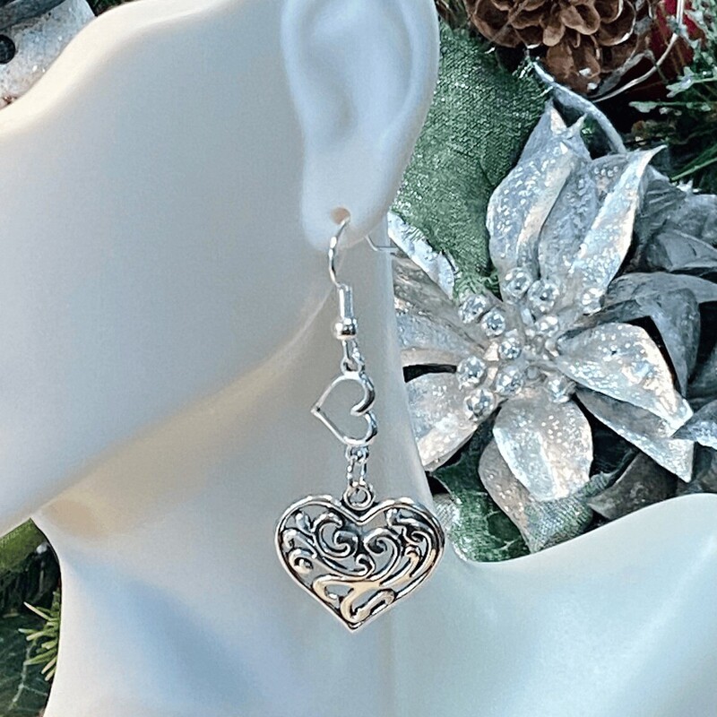 Cross-Border Foreign Trade Victorian Era Silver Heart-Shaped Earrings Simple Double Heart-Shaped Earrings Silver Love Heart Dangle Earrings