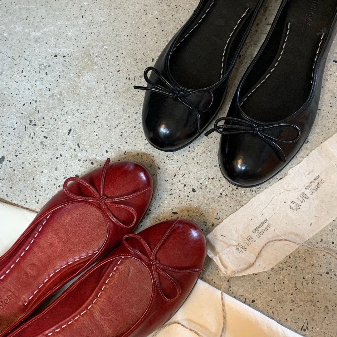 In-Stock Vintage French Ballet Oil-Waxed Leather Round-Toe Bow Mary Jane Pumps for Women