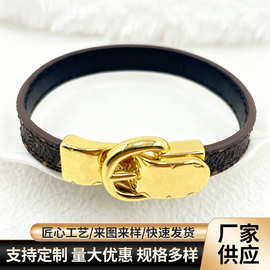 新款简约复古老花四叶草印花皮绳手链时尚小众设计感手绳厂家