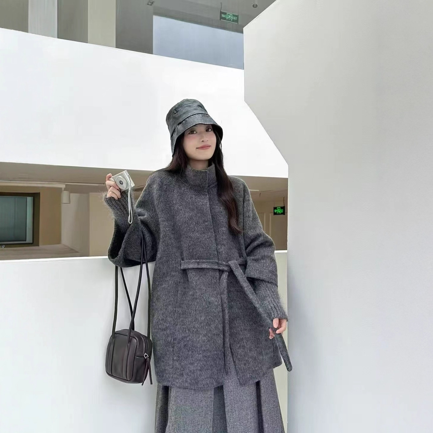2025新款女式秋冬感立领姐妹款兔毛针织袖双面羊毛大衣女