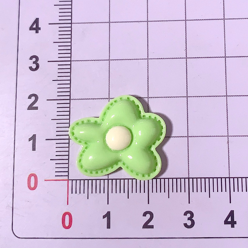 Pequeño tamaño diy flor de dopamina accesorios de resina crema para el cabello taza de agua pegada agujero zapatos colgantes hechos a mano al por mayor